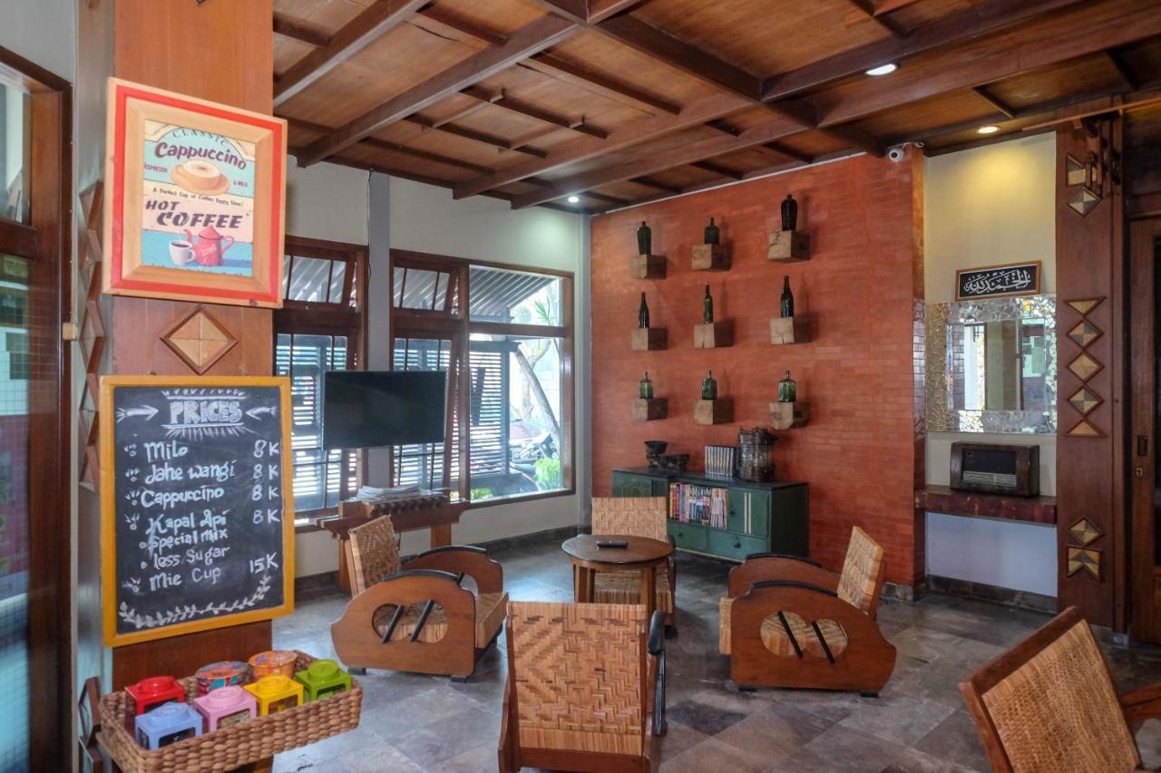 Urbanview Hotel Syariah Wisnugraha By Reddoorz ジョグジャカルタ エクステリア 写真